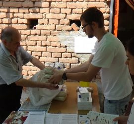 Хранителни помощи за 58 нуждаещи се жители на община Панагюрище