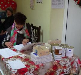 БЧК – Панагюрище продължава раздаването на хранителни помощи