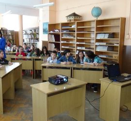 Бончевци демонстрираха знания за водата в интерактивни екоигри днес в библиотеката