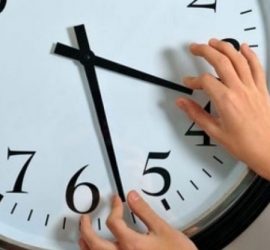 Местим стрелките на часовника на 26 март