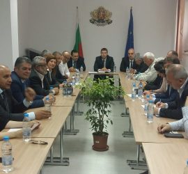 Областният управител се срещна с народните представители от региона и кметовете на общини