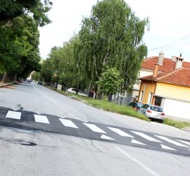 „Легнали полицаи” срещу скоростта в Панагюрище