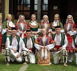 Tанцьорите от ФНТ „Средногорска жарава“ станаха част от новите видеоклипове на народния изпълнител Васил Вълканов