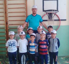 Малките футболисти от ДГ”Райна Княгиня” приключиха успешно учебната година