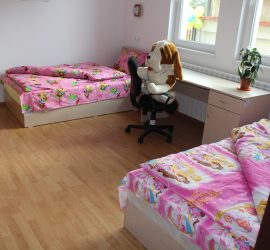 Социалната политика на Община Панагюрище – насочена към замяна на институционалната грижа на децата със среда, близка до семейната
