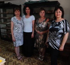 Психологът Силвия Анова, ресурсният учител Донна Елшишка и логопедът Цветана Кукова от ОУ „Проф. Марин Дринов“ преминаха надграждащо обучение по брайлово ограмотяване