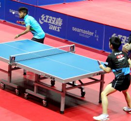 Във втория ден на Seamaster 2017 ITTF World Tour – Bulgaria Open награждават победителите при момчета и момичета до 21 години сингъл