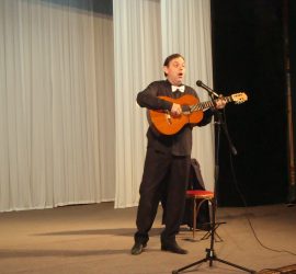 Орлин Чолаков-Трубадура с концерт днес в Панагюрище
