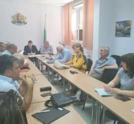 Намаляване броя на пожарите през 2018 г. спрямо предходната, отчетоха на заседанието на Областния щаб за защита при бедствия