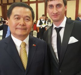 Председателят на СНЦ „Асарел България Оупън“ Асен Попниколов гостува на китайския посланик за юбилеен прием