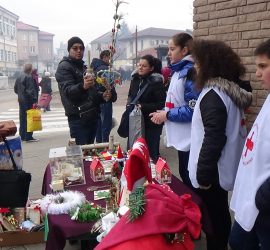 Коледен базар в подкрепа на деца в неравностойно положение организира БЧК-Панагюрище