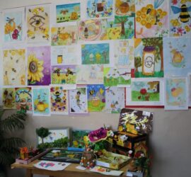ЦПЛР-Панагюрище и Общинско пчеларско сдружение „Акация” организират конкурс за рисунка на тема „Медът – течното злато“