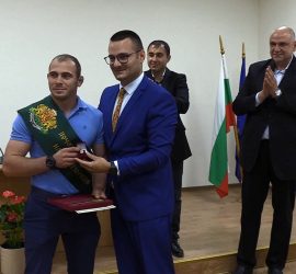 Удостоиха със званието “Почетен гражданин на Община Панагюрище“ световния шампион по самбо Иван Хърков